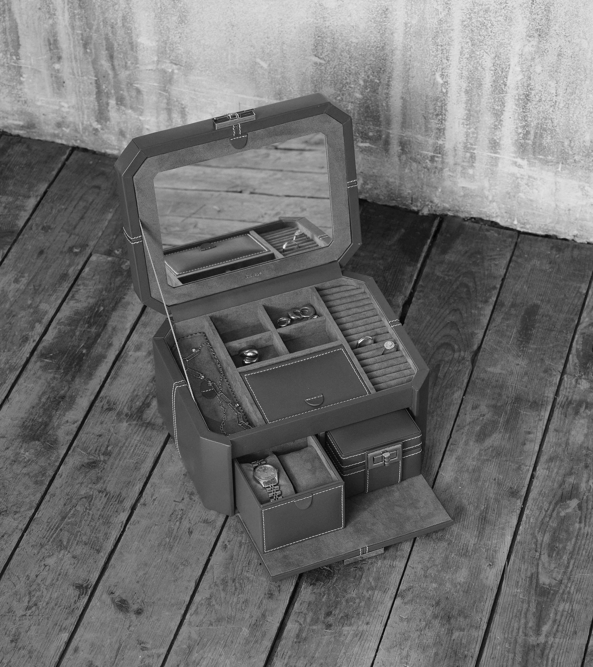 Large jewellery box with leather T-clasp