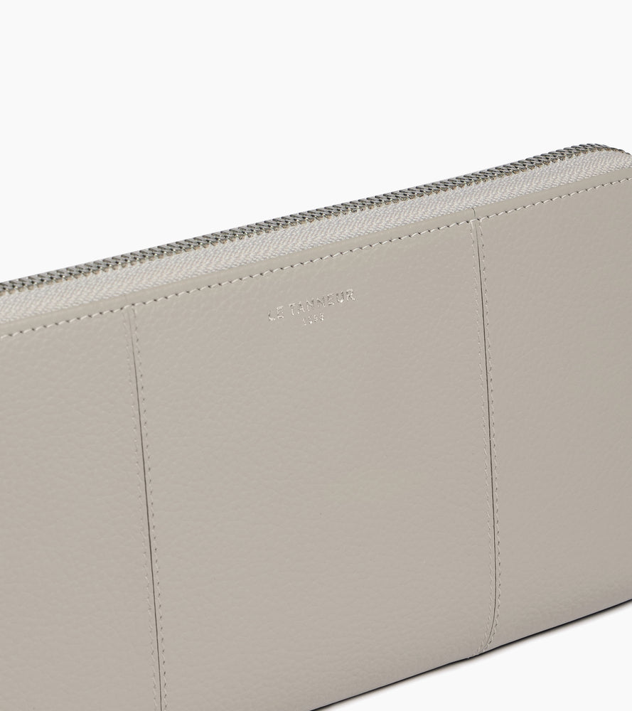 Juliette zipped travel companion in grained leather