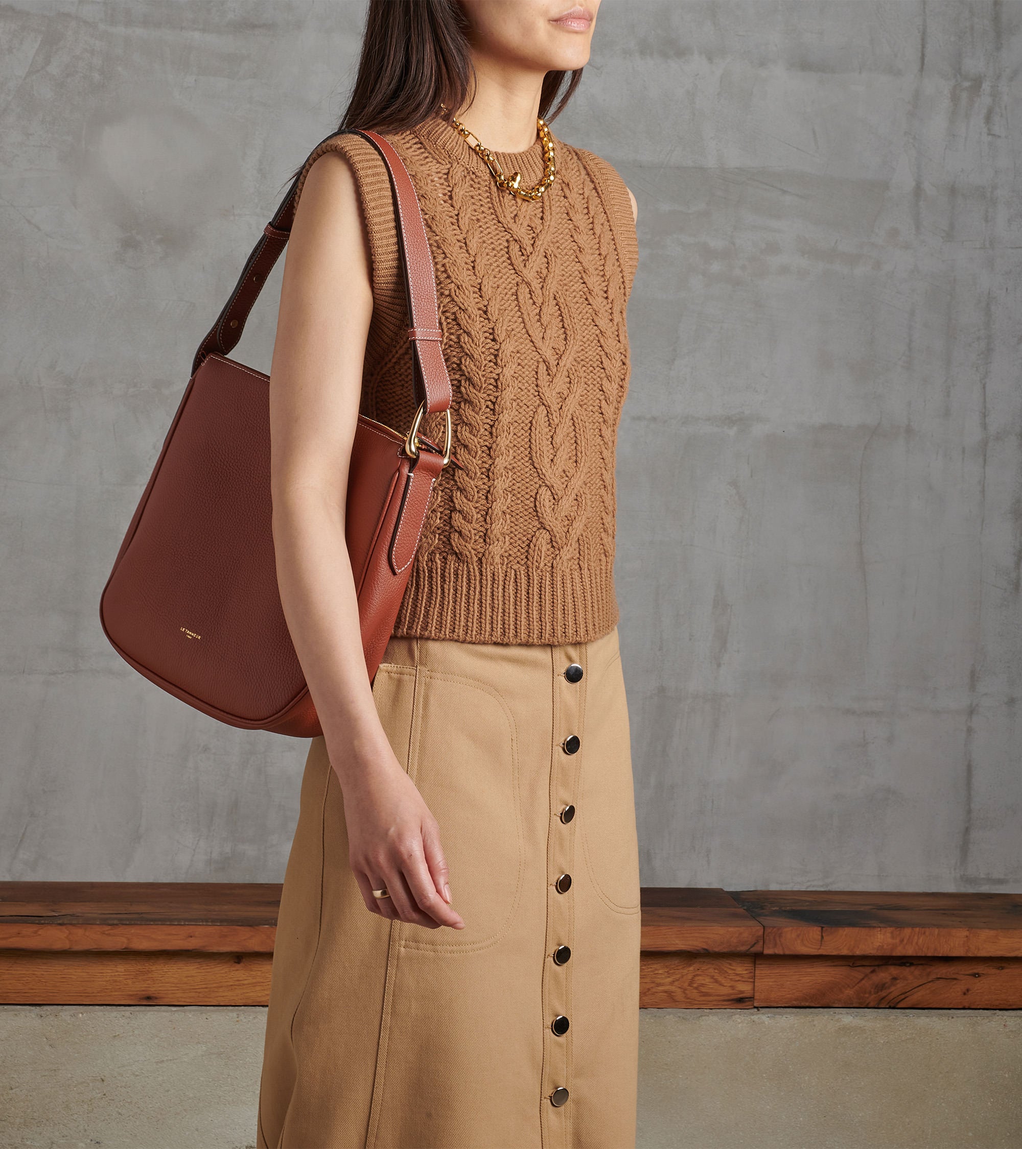 Medium-sized hobo bag Madeleine in grained calfskin leather