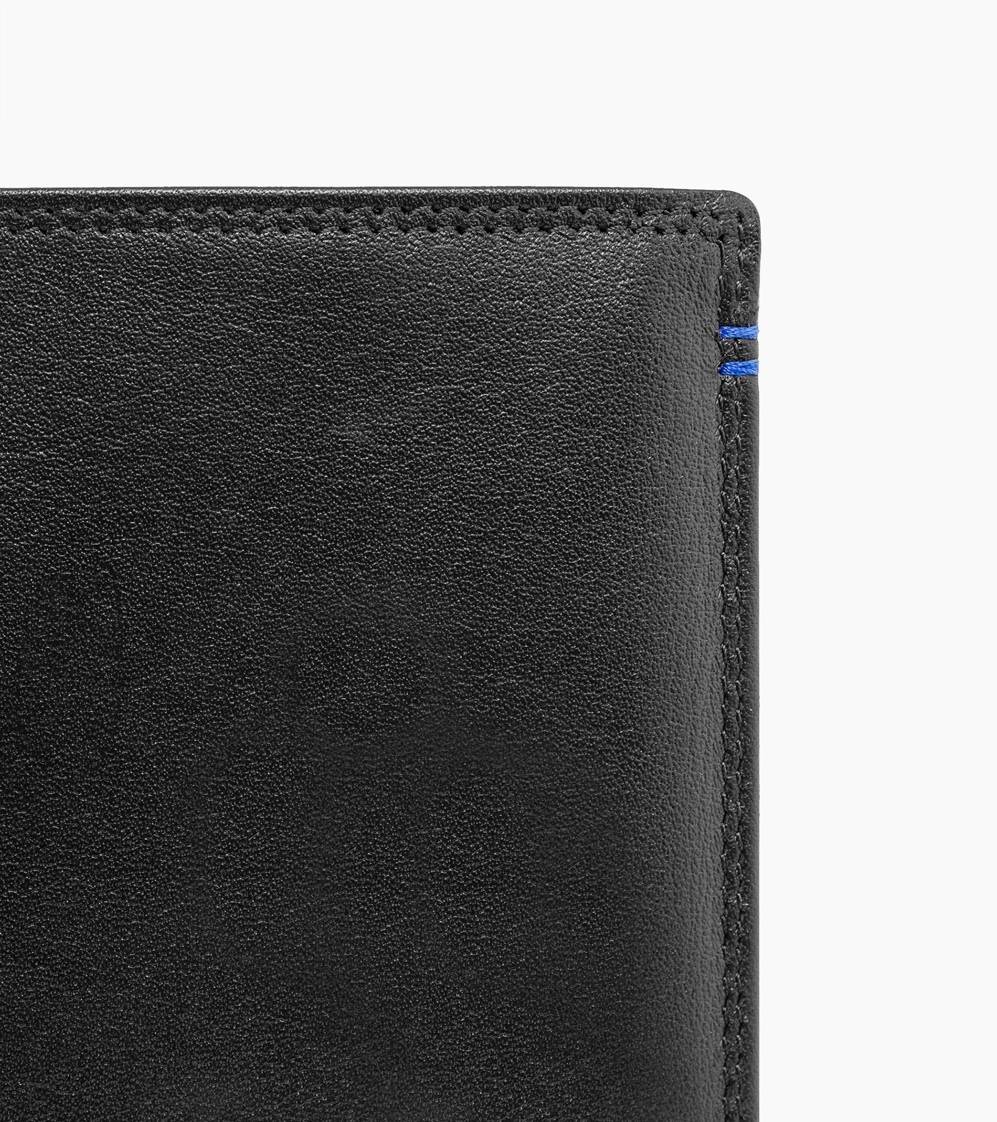 Zipped pocket and 2 shutters Martin smooth leather wallet