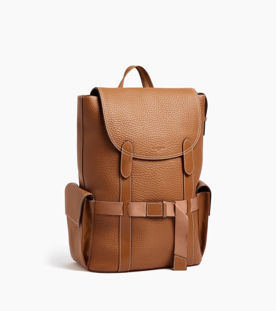 Noah backpack with flap in buffalo grain leather and smooth leather